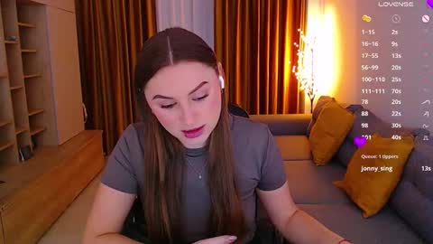 Mia online show from 12/03/25, 08:45