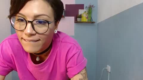 Snapshot of _miss_sakura_ chatting on 02/02/25, 07:35 Sakura online show from 02/02/25, 07:35