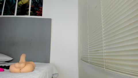 _molly_rosse_ online show from 11/05/25, 12:27