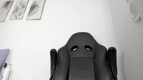 _molly_rosse_ online show from 06/02/26, 12:07