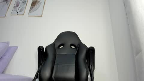 _molly_rosse_ online show from 06/04/26, 11:49