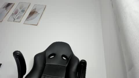 _molly_rosse_ online show from 06/30/26, 11:55