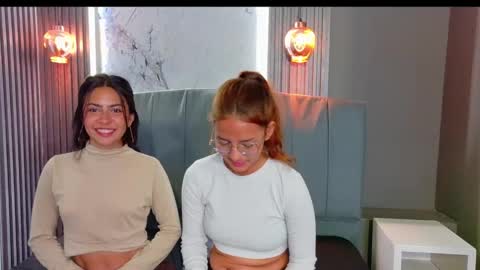 Snapshot of _mollyy chatting on 11/24/25, 02:17 Molly online show from 11/24/25, 02:17