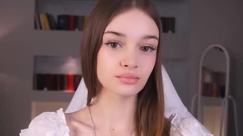 Snapshot of _moonlit_melody_ chatting on 02/26/26, 04:17 Margo online show from 02/26/26, 04:17