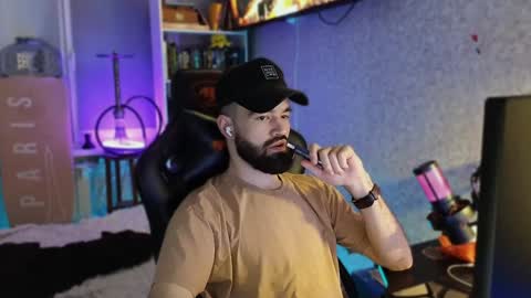 Snapshot of _morti_ chatting on 12/07/24, 10:28 Ask me online show from 12/07/24, 10:28