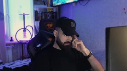 Snapshot of _morti_ chatting on 01/07/25, 07:42 Ask me online show from 01/07/25, 07:42