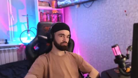 Snapshot of _morti_ chatting on 03/01/25, 11:47 Ask me online show from 03/01/25, 11:47