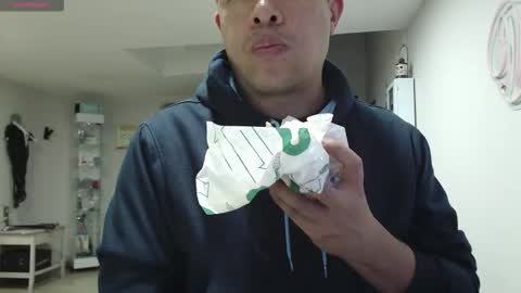 Snapshot of _mr_panda_ chatting on 10/16/25, 02:34 Panda  online show from 10/16/25, 02:34