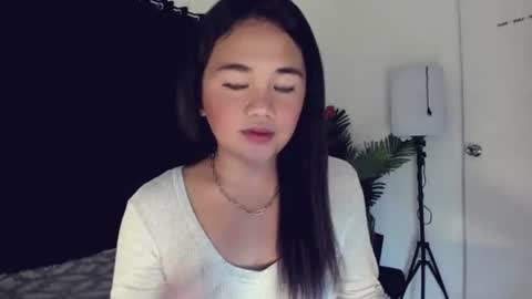 Angel online show from 04/16/26, 10:05