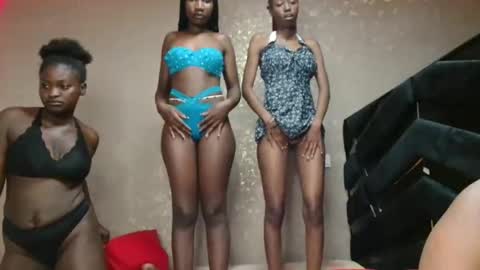 Myrah online show from 11/21/25, 04:16