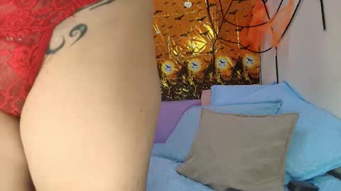 Snapshot of _mystic_luna chatting on 10/10/25, 11:53 Luna online show from 10/10/25, 11:53