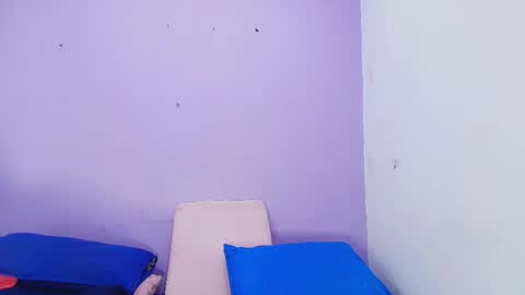 Luna online show from 11/21/25, 11:53