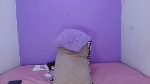 Luna online show from 11/26/25, 11:55