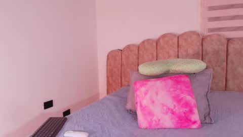 Snapshot of _mystic_luna chatting on 06/06/26, 03:11 Luna online show from 06/06/26, 03:11