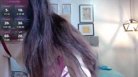 _naomi_s online show from 12/01/25, 02:33