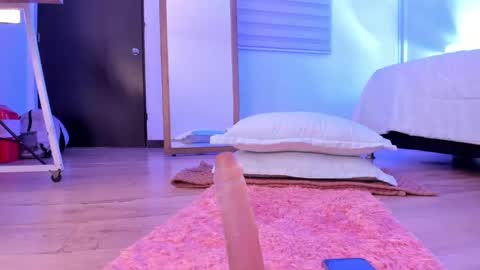 Natalie online show from 10/09/25, 03:15