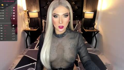 _natashacooper_ online show from 06/10/26, 11:20