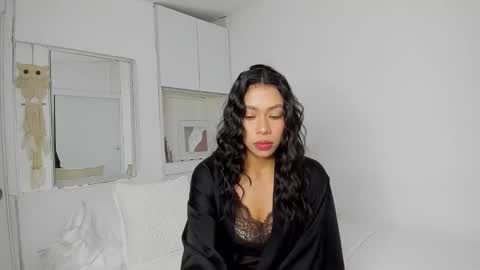 independent model natha online show from 12/19/25, 02:40