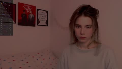 Snapshot of _ni_kiss chatting on 02/02/25, 11:32 Nika online show from 02/02/25, 11:32