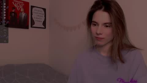 Snapshot of _ni_kiss chatting on 02/15/25, 08:22 Nika online show from 02/15/25, 08:22