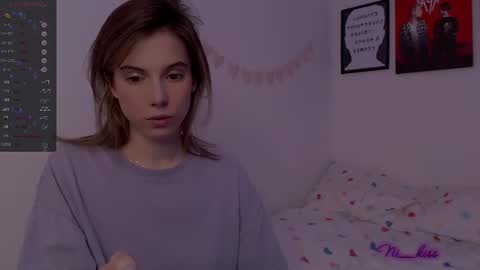 Snapshot of _ni_kiss chatting on 03/04/25, 10:27 Nika online show from 03/04/25, 10:27