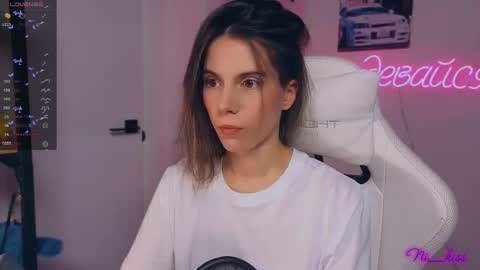 Snapshot of _ni_kiss chatting on 09/21/25, 08:43 Nika online show from 09/21/25, 08:43