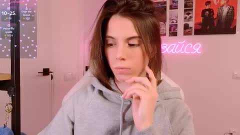 Snapshot of _ni_kiss chatting on 02/18/26, 06:48 Nika online show from 02/18/26, 06:48