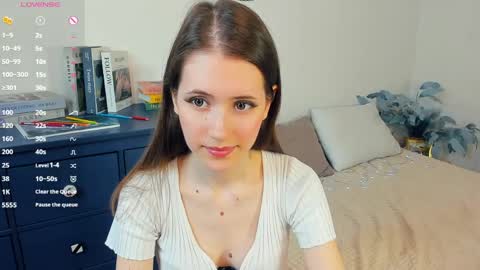 Ashley online show from 04/17/26, 01:25