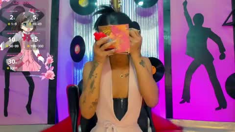 Snapshot of _nickyminach chatting on 05/19/26, 07:20 Nicky Please help me with your thumbs up its importan online show from 05/19/26, 07:20