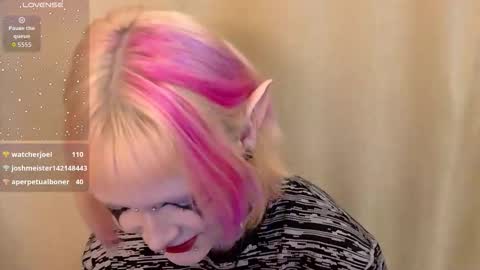 Nicole online show from 11/21/25, 08:07