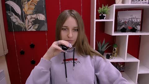 Nica online show from 12/06/24, 11:00