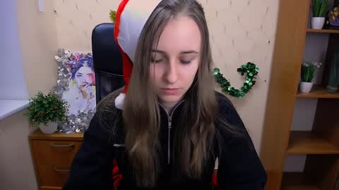 Nica online show from 12/07/24, 12:24