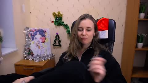 Nica online show from 12/11/24, 03:15