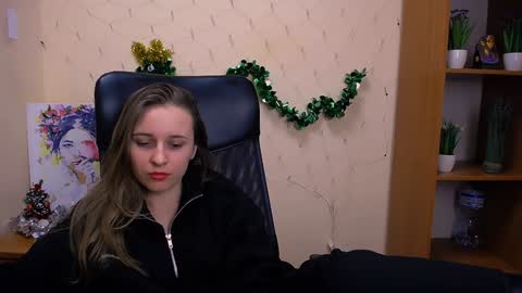 Nica online show from 12/28/24, 03:26