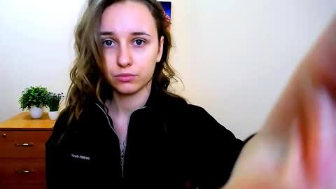 Nica online show from 02/07/25, 12:28