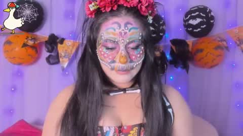 niiky online show from 10/28/25, 12:30