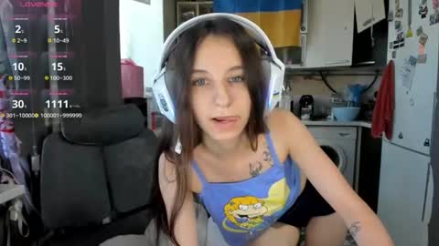 Snapshot of _nika_kik chatting on 06/17/26, 06:05 Nika online show from 06/17/26, 06:05