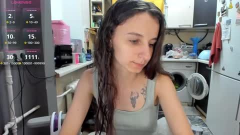 Snapshot of _nika_kik chatting on 06/19/26, 04:44 Nika online show from 06/19/26, 04:44