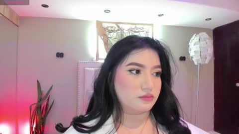   online show from 11/26/25, 12:06