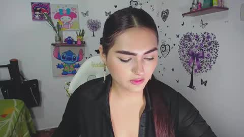 Nina  online show from 10/31/25, 05:08