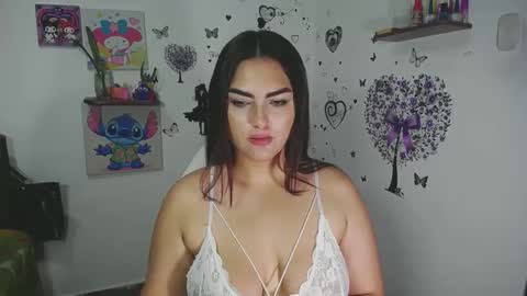 Nina  online show from 11/20/25, 06:40