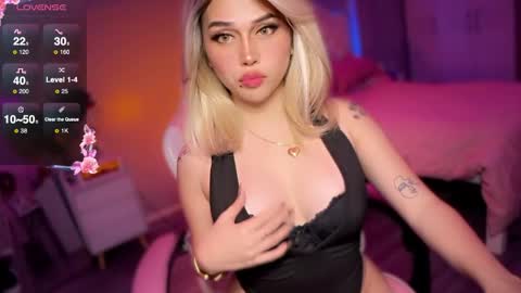 Lily online show from 12/21/25, 06:48