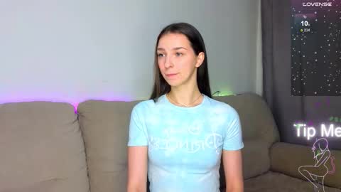 Snapshot of _not_your_toy_ chatting on 10/29/25, 02:08 _not_your_toy_ online show from 10/29/25, 02:08