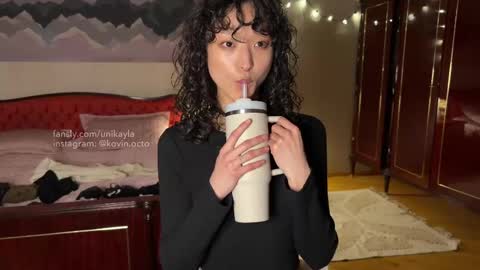 Mikayla online show from 02/17/25, 08:30