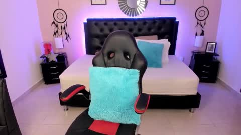 Olivia jones online show from 03/22/26, 12:08