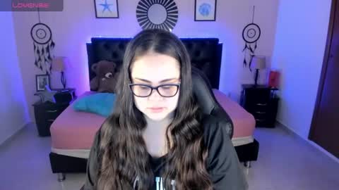 Olivia jones online show from 06/30/26, 12:06