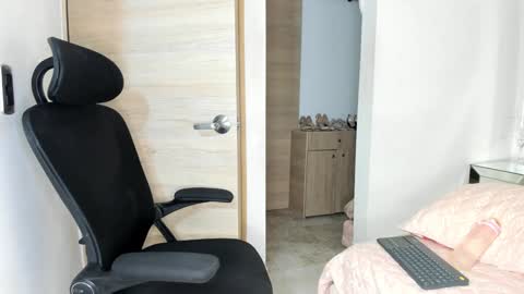 Pamela online show from 12/21/24, 05:03