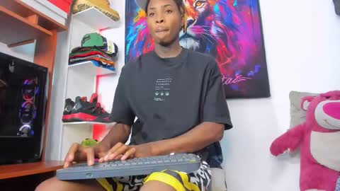 Kevin  online show from 09/14/25, 07:24