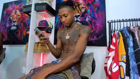 Kevin  online show from 10/19/25, 12:00