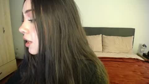 Paris online show from 03/20/26, 07:19